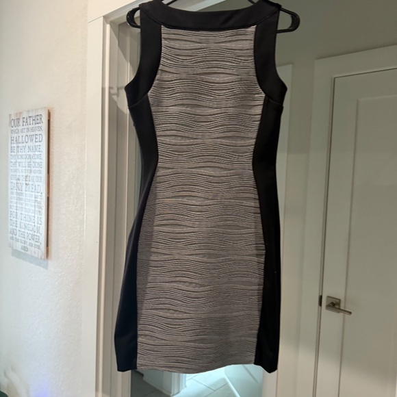 Calvin Klein Black Midi - Picture 2 of 5